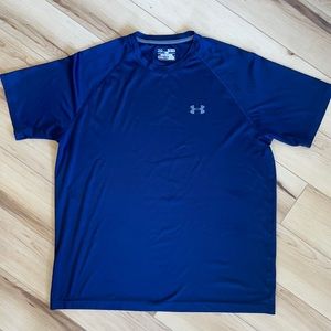 Men’s Under Armour athletic t-shirt